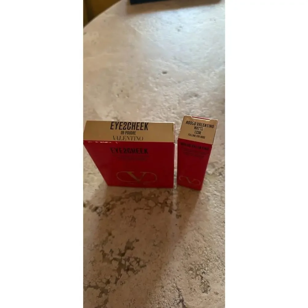 Valentino lip stick and blush set